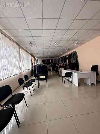 Оренда торгове приміщення на вул. Ринок поверх - 2/3 Чортків