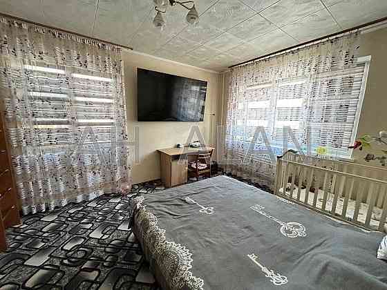 Продаж Квартира 1-кімнатна, 5/9 поверх на Володимира Івасюка вул., д. 42 Київ