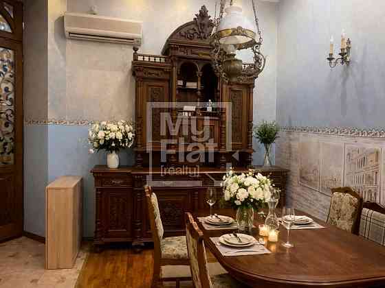 Продаж Квартира 6-кімнатна, 6/7 поверх на вул. Хмельницкого Богдана Киев