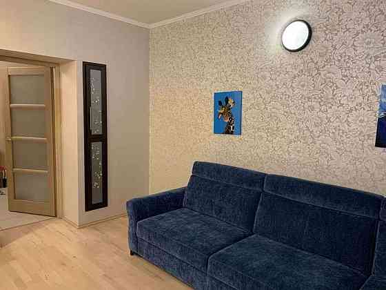 Оренда Квартира 2-кімнатна, 8/18 поверх на ул. Старонаводницкая Киев