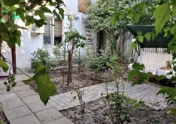 Продажа 1-этажный Часть дома с участком 3 сот 84 кв.м 3 комн. на ГЕЛЛЕРА Одесса