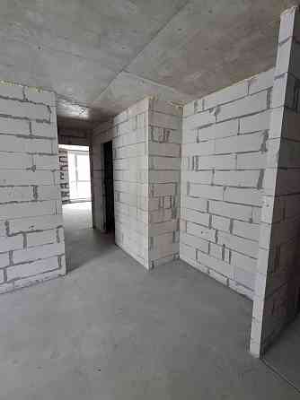 Продаж Квартира 3-кімнатна, 3/8 поверх на вул. Дубенська Kremenets'