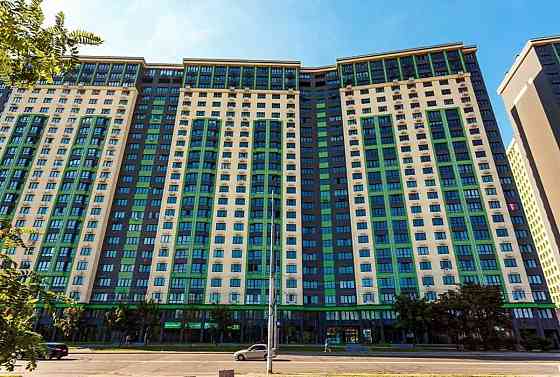 Продаж Квартира 3-кімнатна, 8/23 поверх на Максимовича, 32а Київ