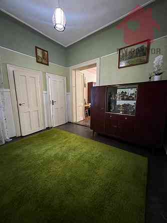 Продаж трикімнатної квартири пл.Корятовича. Uzhhorod