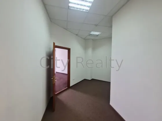 Здається Офісні приміщення площа 232 кв.м 3-й поверх Київ Вікентія Хвойкі 18/14 Київ