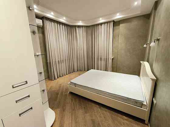 Продаж Квартира 2-кімнатна, 6/25 поверх на Мокра вул., д. 20Г Киев