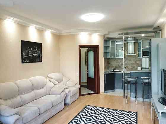 Оренда Квартира 2-кімнатна, 3/17 поверх на Урловская ул., 14 Київ