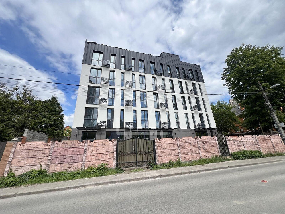 Продаж Квартира 1-кімнатна, 4/5 поверх на Осіння вул., 28 Київ - фото 1