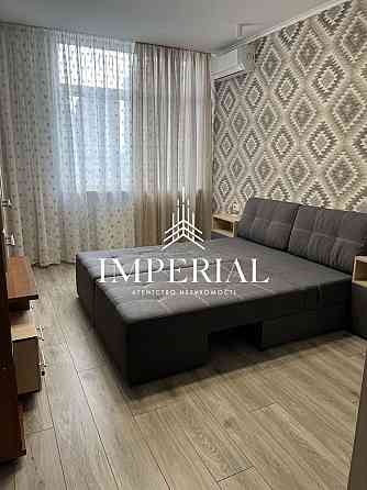 Оренда Квартира 1-кімнатна, 14/15 поверх на вул. Родини Крістерів Киев