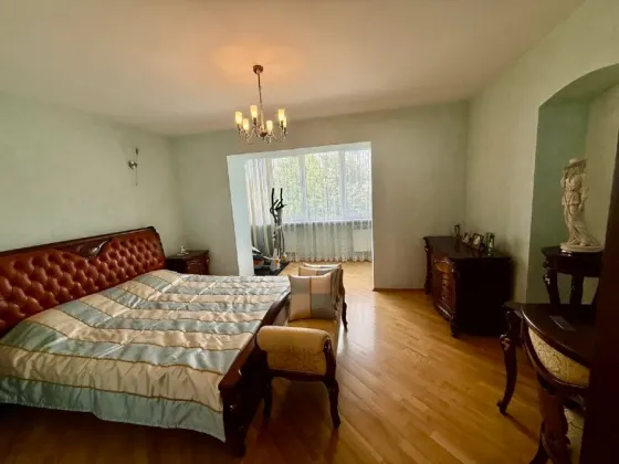 Продаж 4к Квартира 155.7 кв.м вул. Аграрна Вінниця