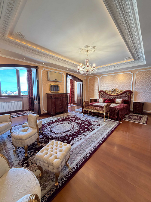 Продаж Квартира 4-кімнатна, 12/15 поверх на Володимира Івасюка вул., д. 4 Kiev - photo 1