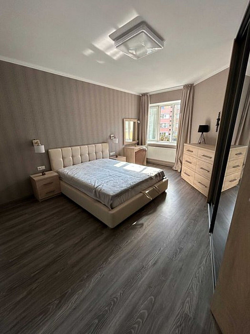 Продаж Квартира 3-кімнатна, 2/5 поверх  - фото 1