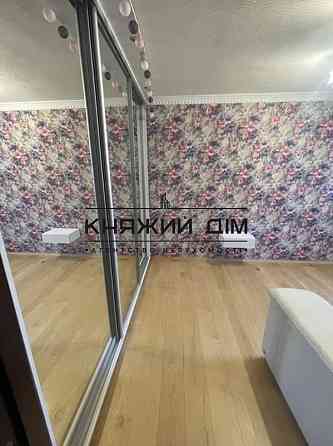 Продаж 2-х к.кв. по вул. Здолбунівській , метро Осокорки в Дарницькому р-ні. Код об'єкту №:21144740 Киев