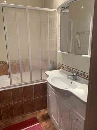 Оренда Квартира 3-кімнатна, 6/16 поверх на Харьковское шоссе, 180 Киев