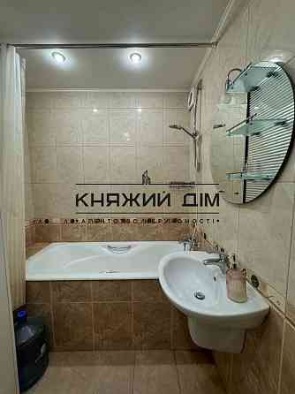 Оренда Квартира 2-кімнатна, 21/23 поверх на Європейського союзу Киев