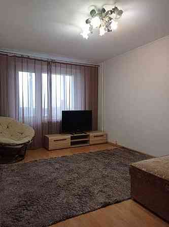 Оренда Квартира 3-кімнатна, 12/16 поверх на проспект Бажана 28 Київ