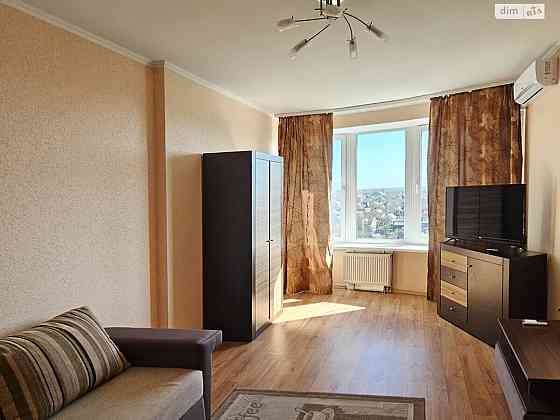 Оренда Квартира 1-кімнатна, 8/25 поверх на Дніпровська набережна, 26А Киев