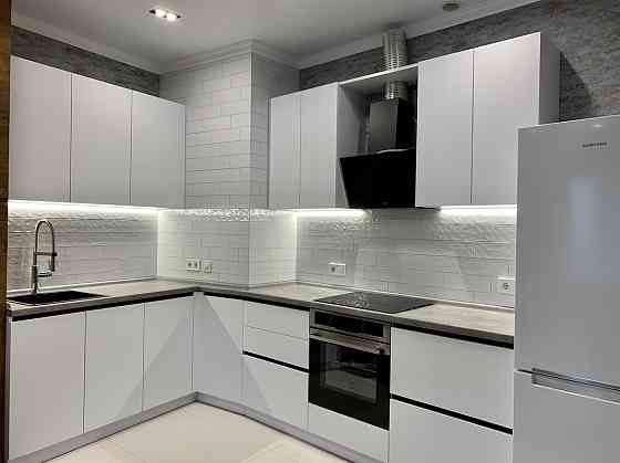 Продаж Квартира 2-кімнатна, 19/25 поверх на Генуэзская ул., 3б Одеса