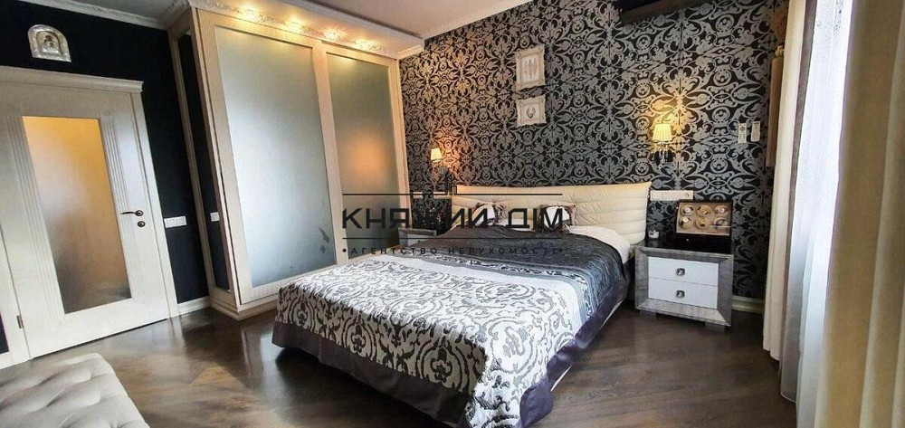 Продажа отличного таунхауса в с.Святопетровском. № 2210031  - фото 2