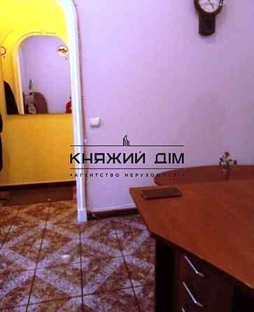 Оренда офісне приміщення на Институтская ул. поверх - 1/5 Київ