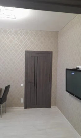 Продам 2-х кімнатну квартиру з ремонтом на вул.Чорноморського козацтва Одеса