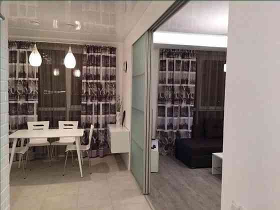 Оренда Квартира 2-кімнатна, 10/15 поверх на пр. Николая Бажана, 1-а Київ