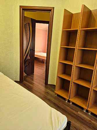 Оренда Квартира 4-кімнатна, 2/2 поверх на вул. Райдужна, 22 Київ