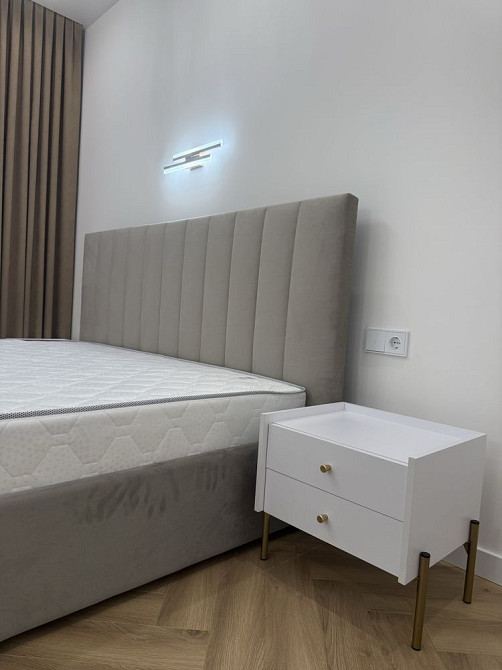 Продаж Квартира 2-кімнатна, 5/25 поверх на Воскресенська вул., д. 2а Kiev - photo 1