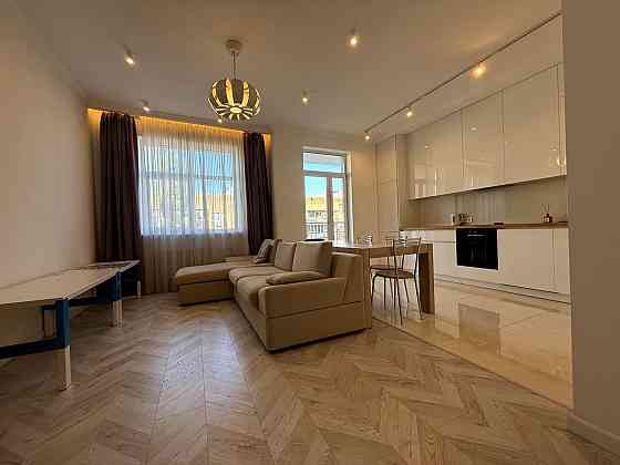 Продаж Квартира 2-кімнатна, 7/14 поверх на Саперне поле вул., д. 12 Київ