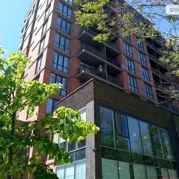 Продаж Бізнес-центр / Адміністративна будівля площа 103 кв.м 1-й поверх на Фонтанская дорога Дерби Одеса - фото 1