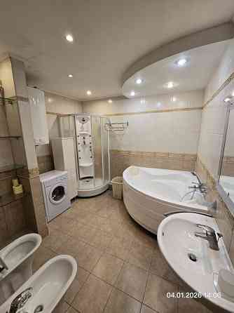 Оренда Квартира 3-кімнатна, 5/16 поверх на улица Гмыри Бориса, д.9 Kiev