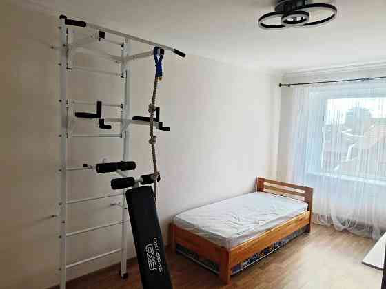 Оренда 2к Квартира 65 кв.м Наукова вул. Львів