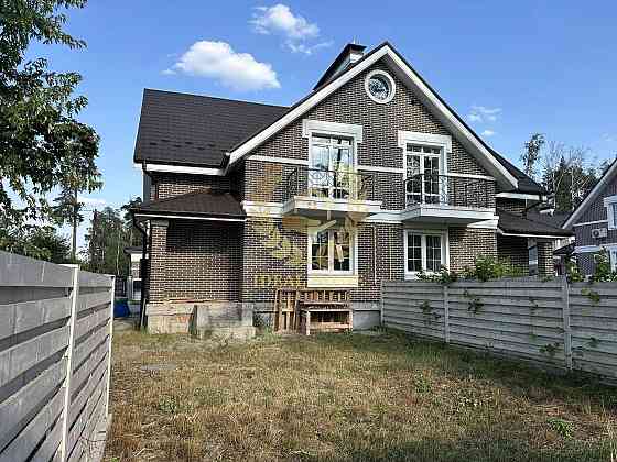 Продаж Будинок 5-кімнатний Киев