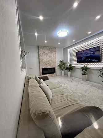 Продаж Квартира 3-кімнатна, 8/10 поверх на Регенераторная, 4 Київ