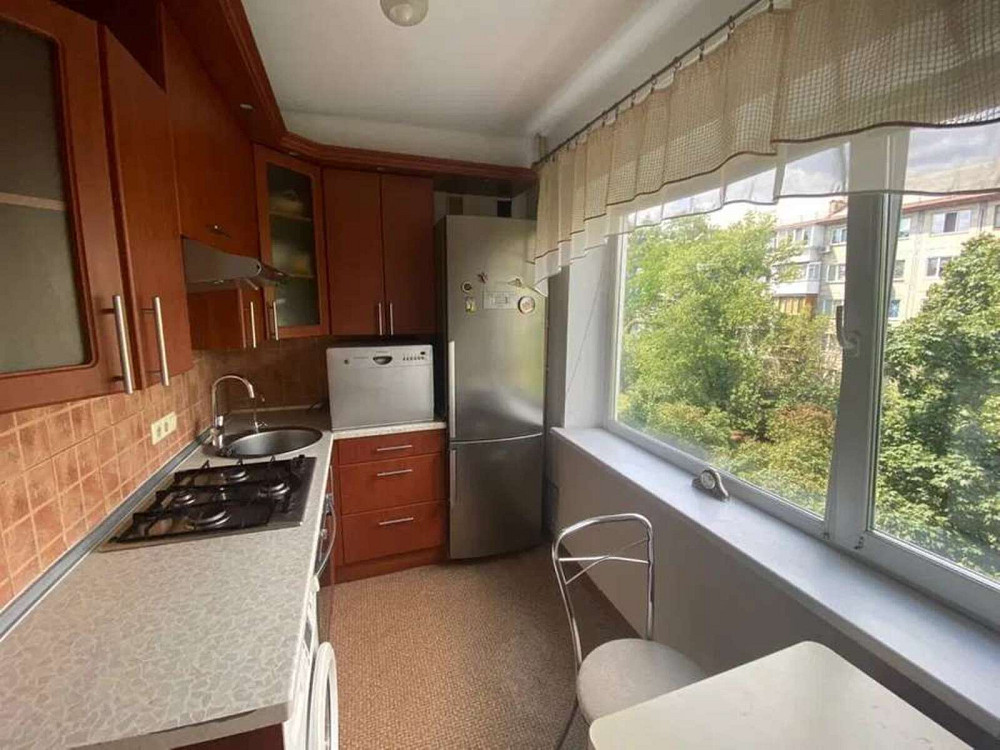 Оренда Квартира 2-кімнатна, 3/5 поверх на Верховного Совета бульв., 18а Київ - фото 1