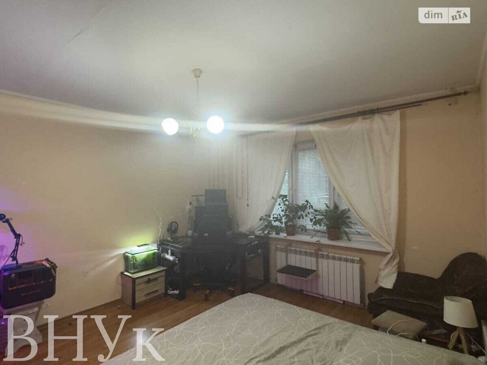 Продаж Квартира 3-кімнатна, 1/9 поверх на Челюскінців Ужгород - фото 3
