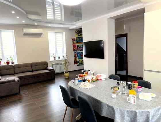 Продам 2-комнатную  квартиру  на Артиллерийской ,ЖК Фаворит Одеса