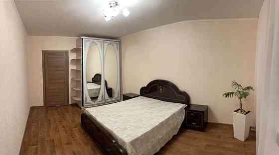 Оренда Квартира 1-кімнатна, 17/23 поверх на ул. Ревуцкого, 54 Київ