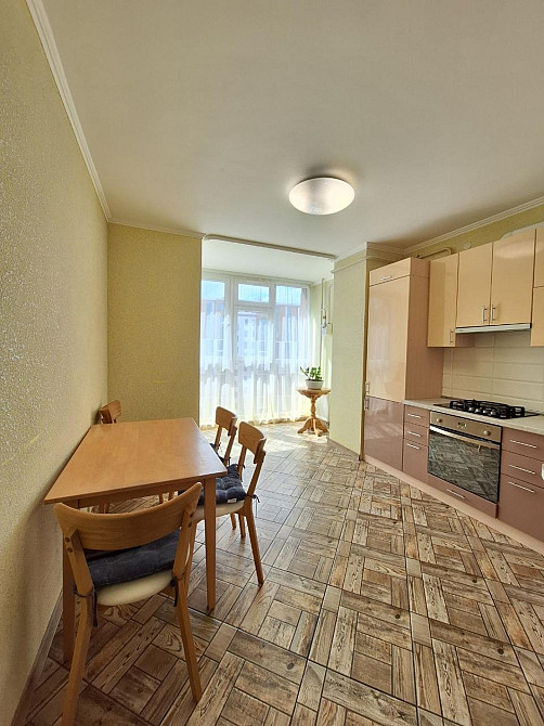 Продаж Квартира 2-кімнатна, 8/10 поверх на вул. Захисників Маріуполя Рівне - фото 1