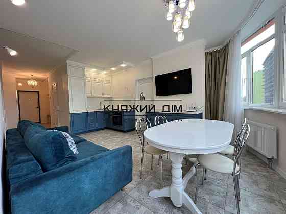 Продаж Квартира 3-кімнатна, 16/26 поверх на вул. Трутенко Онуфрия ул./Михайла Максимовича Київ