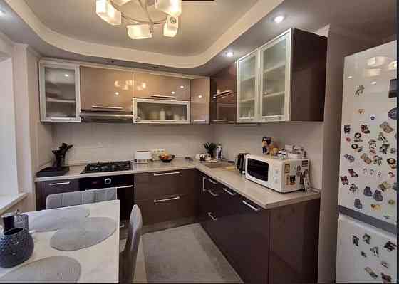 Продаж Квартира 3-кімнатна, 5/9 поверх на улица Милютенко, д.9 Kiev