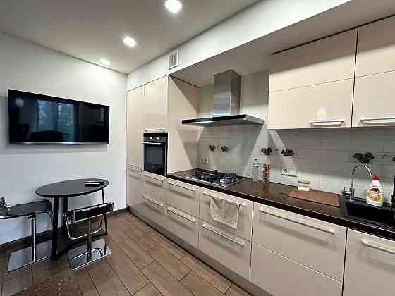 Продаж Квартира 2-кімнатна, 7/12 поверх на Победы наб., 42с Дніпро