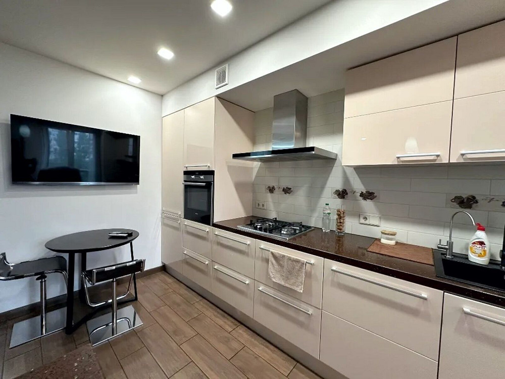 Продаж Квартира 2-кімнатна, 7/12 поверх на Победы наб., 42с Дніпро - фото 2