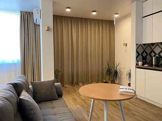 Оренда Квартира 1-кімнатна, 22/25 поверх на Європейського союзу, 41д Київ