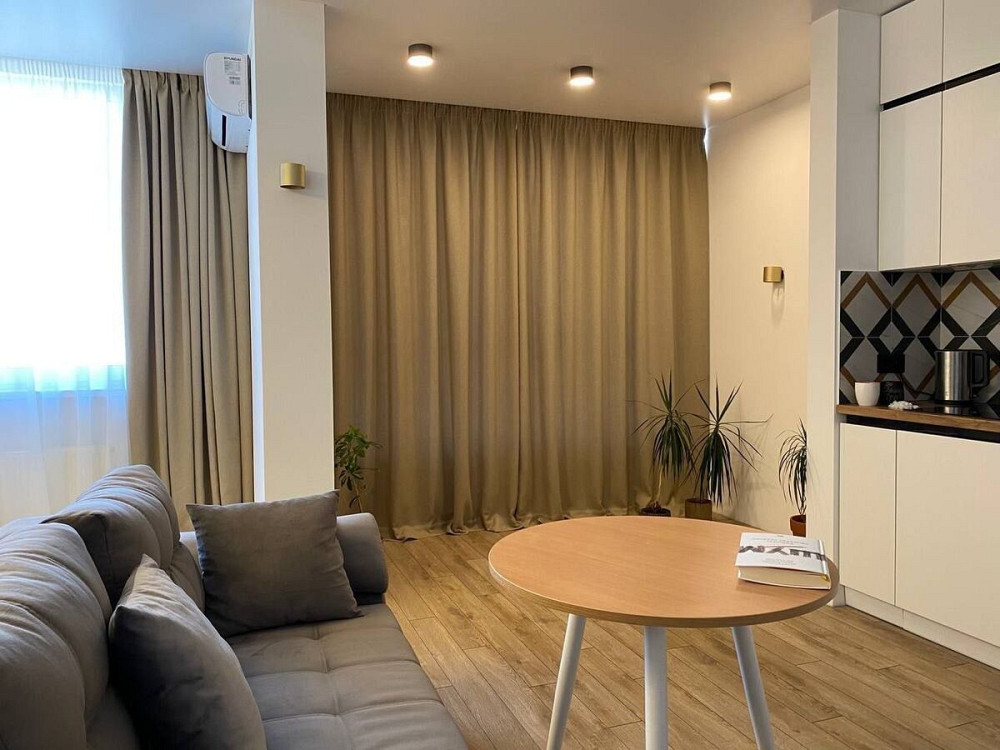 Оренда Квартира 1-кімнатна, 22/25 поверх на Європейського союзу, 41д Київ - фото 1