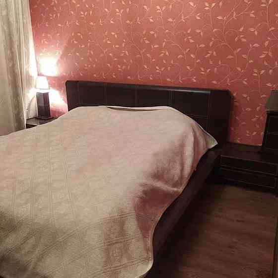 Оренда Квартира 2-кімнатна, 8/25 поверх на ул. Урловская, 23-а Kiev