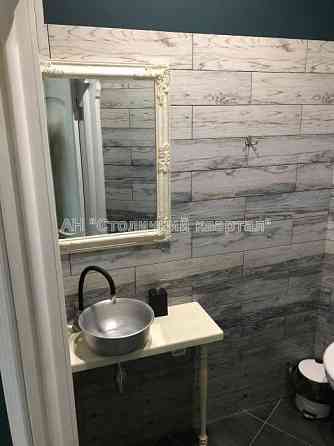 Оренда Будинок 1-кімнатний на Воздвиженська вул., 51А Київ