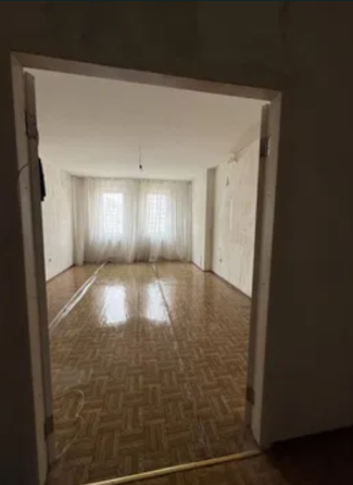 Продаж Квартира 3-кімнатна на ул. Академика Сахарова, 36 Odessa