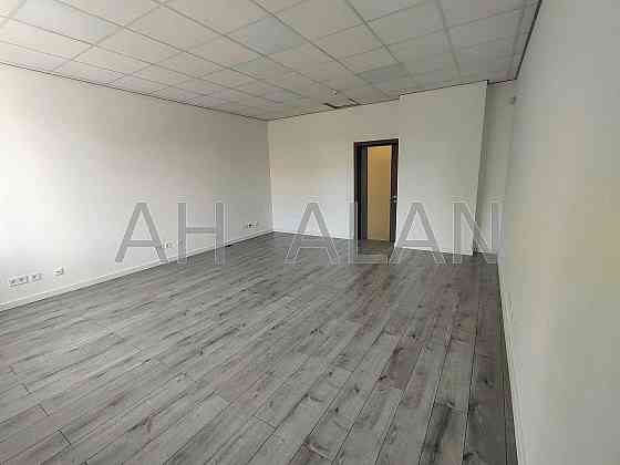 Оренда Будинок 5-кімнатний на Провіантська вул., 3 Київ