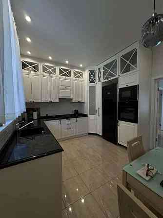 Продаж Будинок 4-кімнатний на Китобойная ул. Одеса